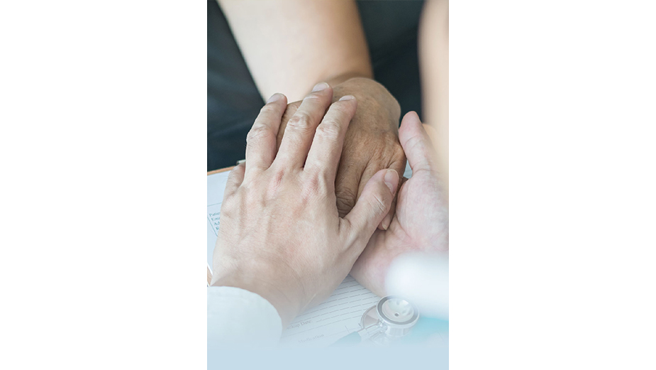 Close up of holding hands